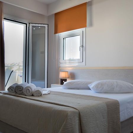 Sirena Superior Aparthotel Agia Pelagia Eksteriør bilde